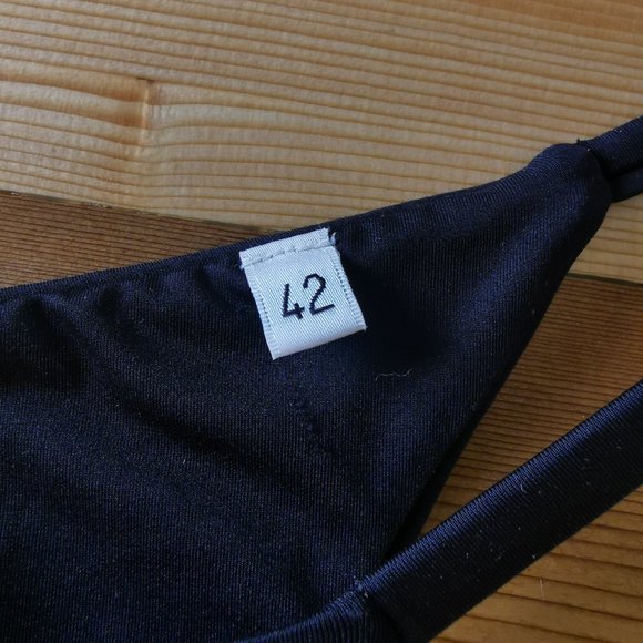 Off White Swim - Picture 4 of 7